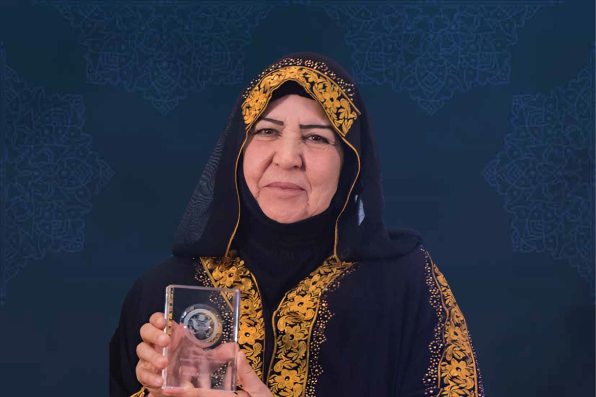 كان أبو مهدي ینادي هذه المرأة العراقية بـ طوعة الزمان