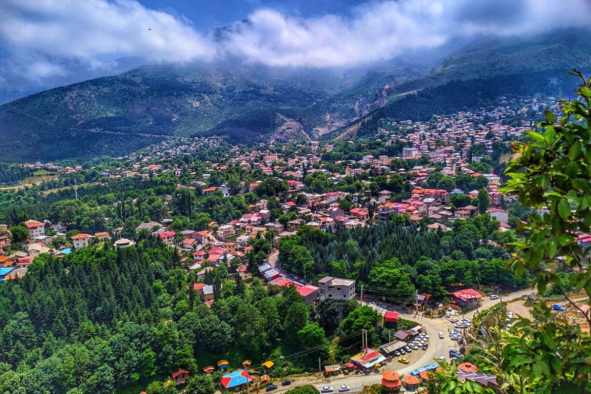 ايران محط لسياح العالم بلد تمتاز بالجمال